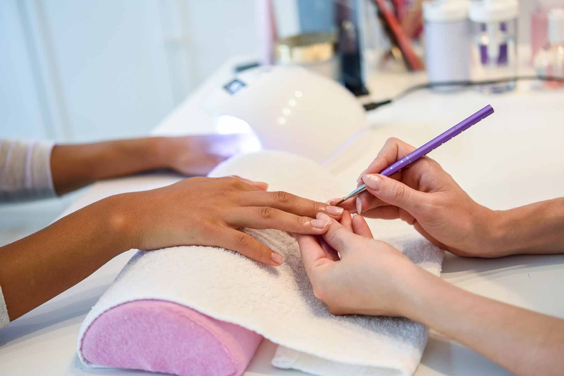 Pediküre oder Maniküre im SPA