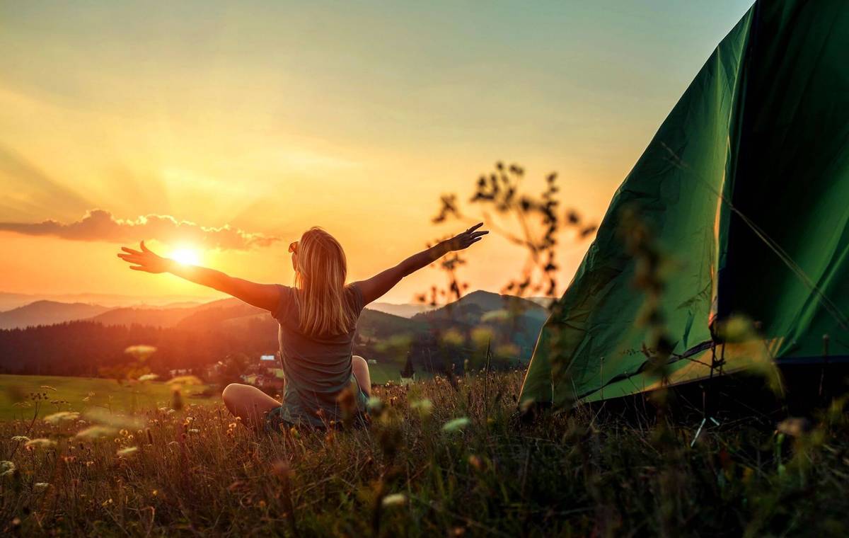 Kamperen is vakantie met en in de natuur