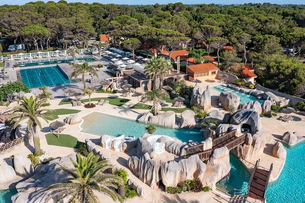Wasserparadies Le Brasilia auf 6.000 m² Komfort und Tropenflair