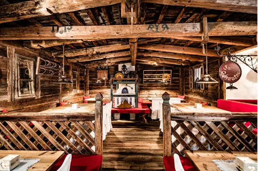 Caravanpark Sexten Taverne Almhuette