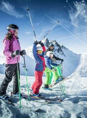 Erlebnis Resort Aufenfeld skiing