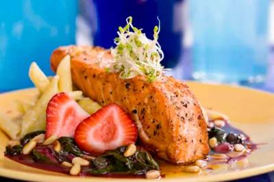 Wulfener Hals restaurant Seeblick salmon plate