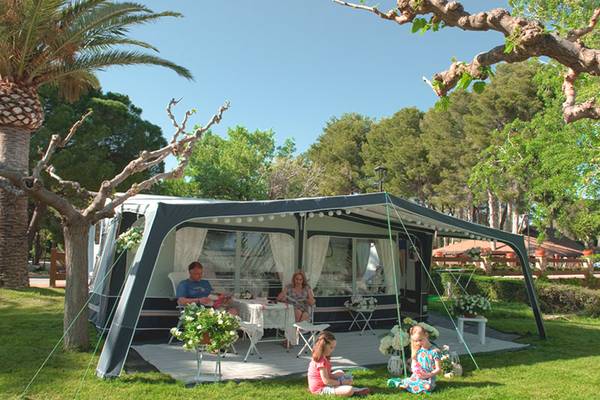 Playa Montroig camping