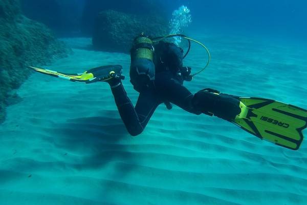 Playa Montroig diving