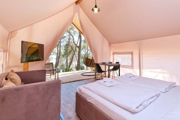 Camping Cikat Glamping Päärchenzelt Innenanischt