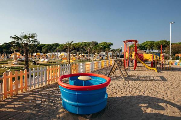 Camping Bibione Villagio Turistico Internazionale Strand Spielplatz