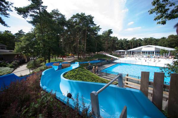 Wasserrutsche im Campingbereich des Camping De Paal
