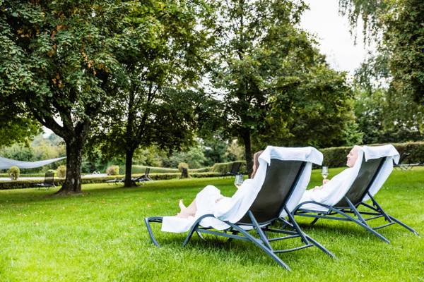 Wirthshof sunbathing lawn